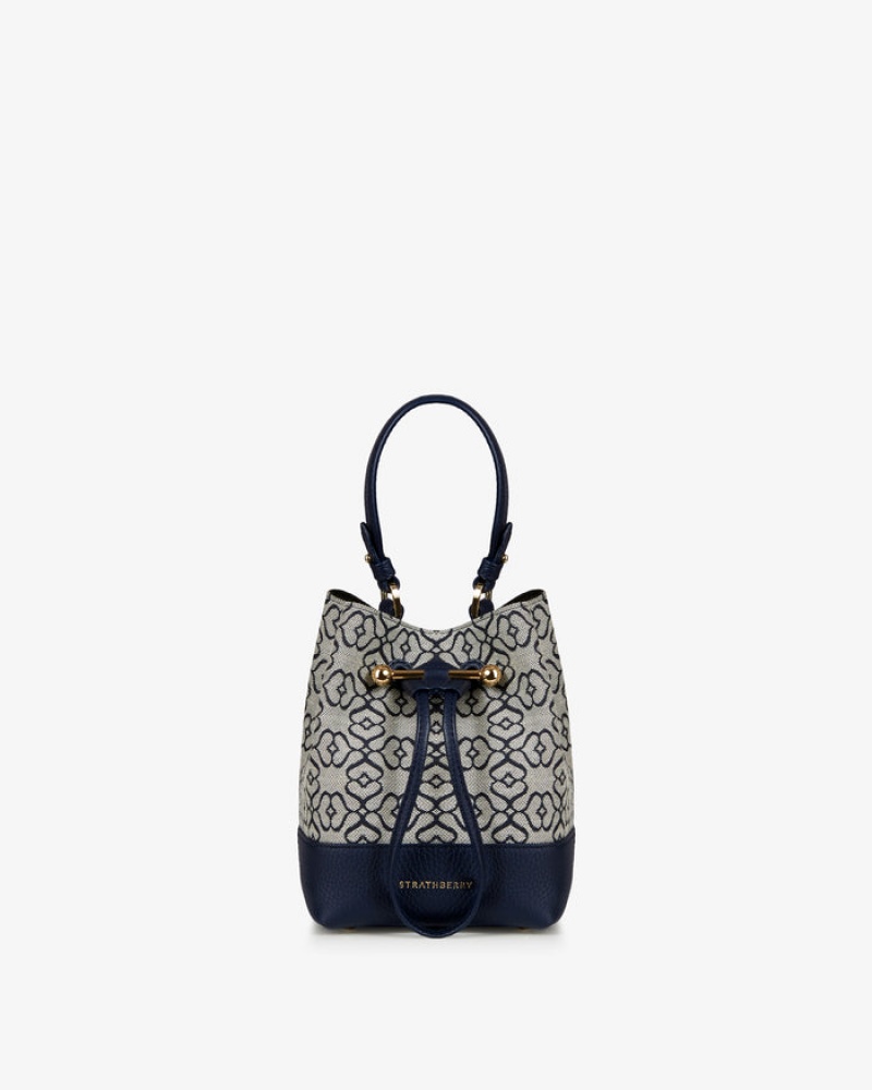 Navy Strathberry Lana Osette Leather Crossbody Bag | UK GIVQ-91856